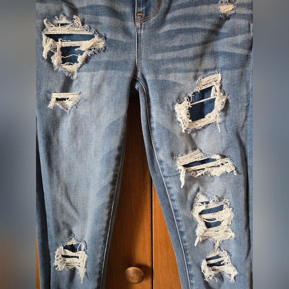 Distressed High Rise Jegging - Picture 2 of 7